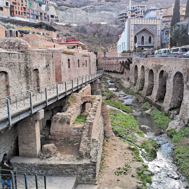 Обзорная экскурсия по исторической части Тбилиси