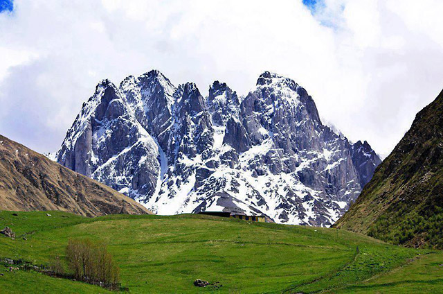 Juta - an alpine village in the Sno Gorge, 2200 meters above sea level