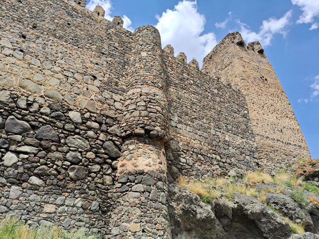 Khertvisi Fortress